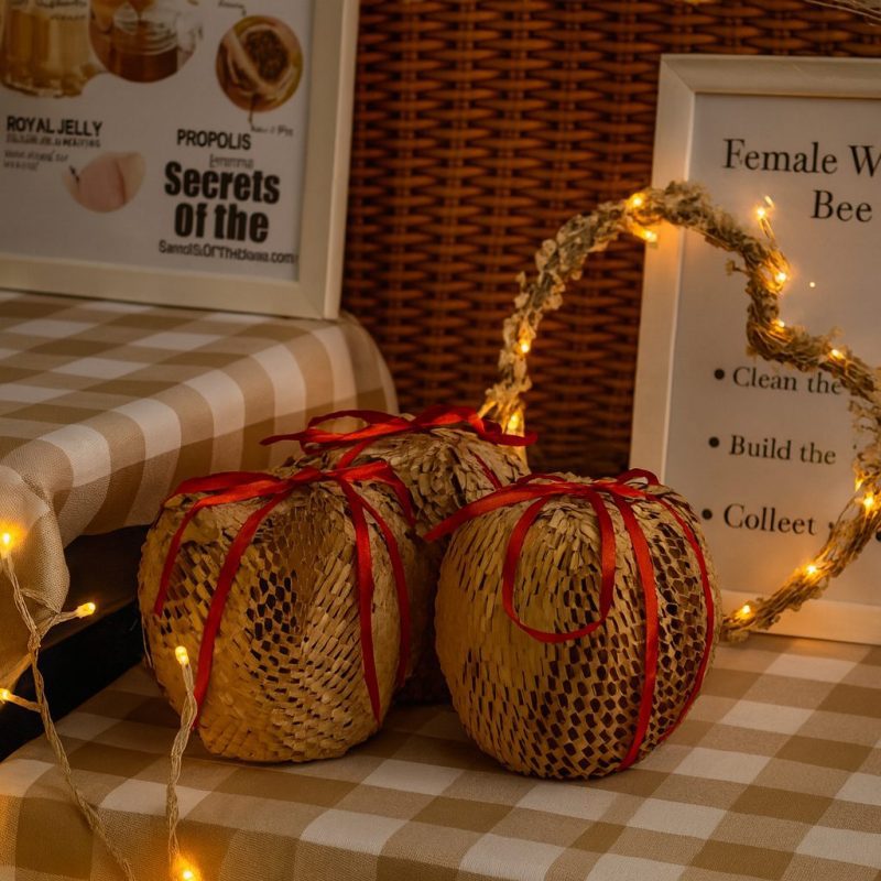 پک عاشقانه عسل طبیعی