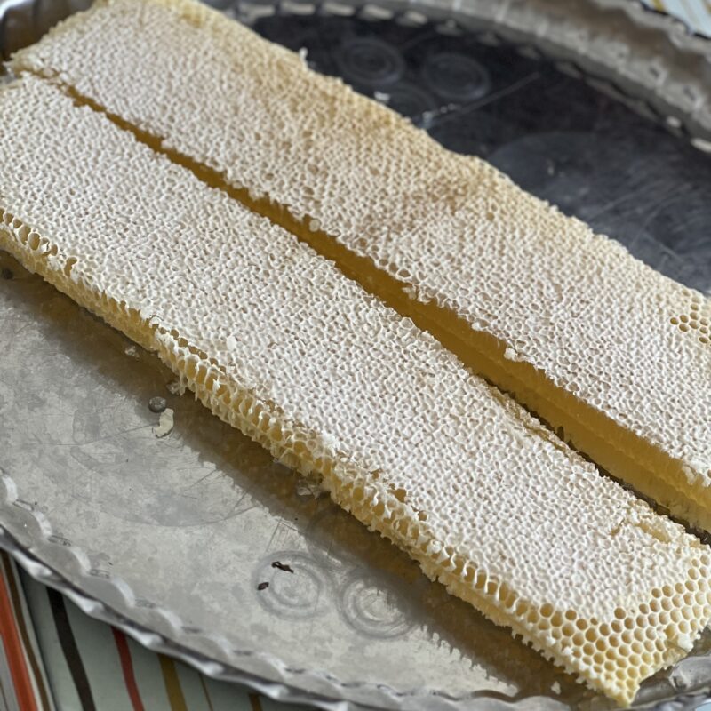 عسل با موم بهارنارنج